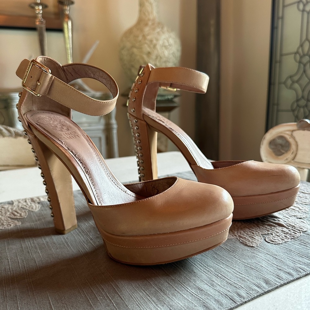 Vince Camuto - Jemmy Ankle Strap Platform